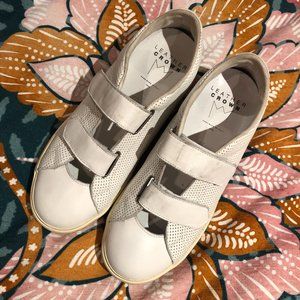Leather Crown White Sneakers Velcro